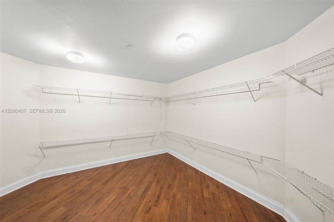 765 Crandon Blvd , Unit 507, Key Biscayne, FL 33149 Photo