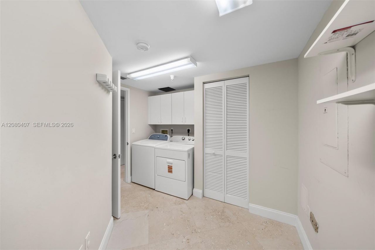 765 Crandon Blvd , Unit 507, Key Biscayne, FL 33149 Photo
