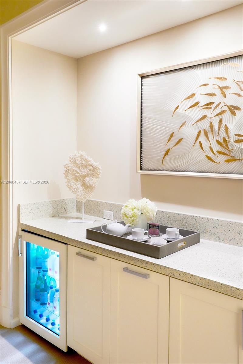 765 Crandon Blvd , Unit 507, Key Biscayne, FL 33149 Photo