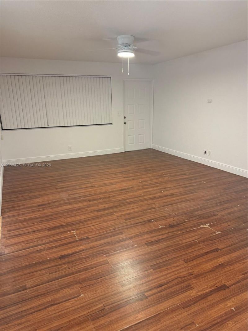 838 Twin Lakes Dr, Unit 19-E, Coral Springs, FL 33071 Photo