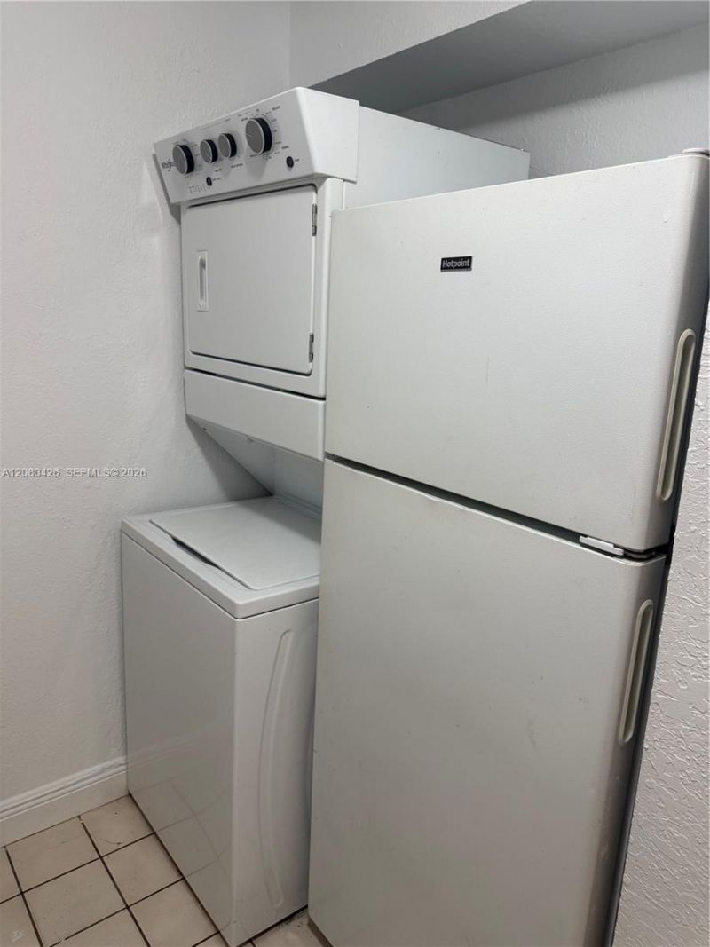 838 Twin Lakes Dr, Unit 19-E, Coral Springs, FL 33071 Photo