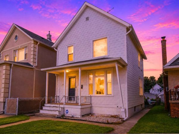 13009 Chicago Street , Blue Island, IL 60406