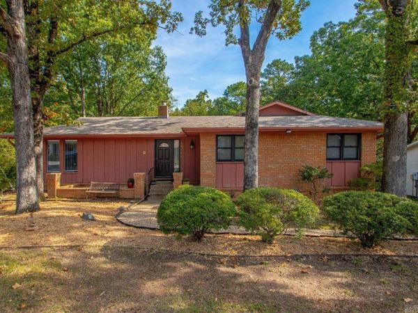 12160 Southridge Drive, Little Rock, AR 72212