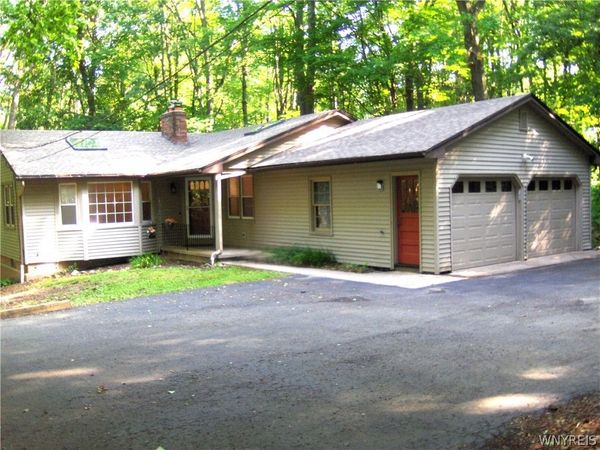 205 Van Voorhis Avenue , Rochester, NY 14617