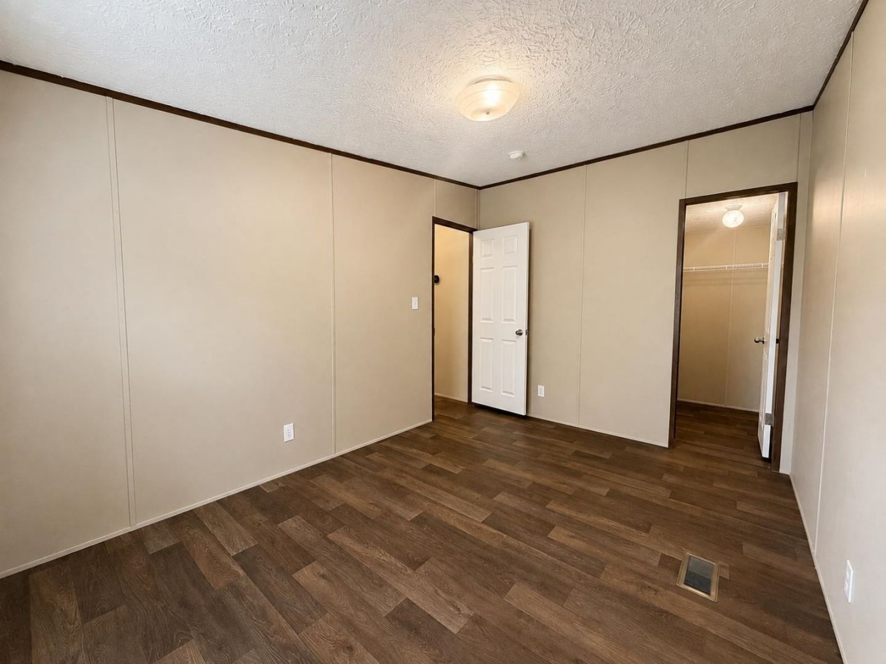 1112 Millers Rd.  Photo 14