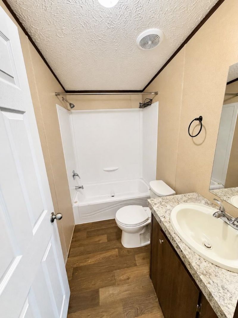 1112 Millers Rd.  Photo 17