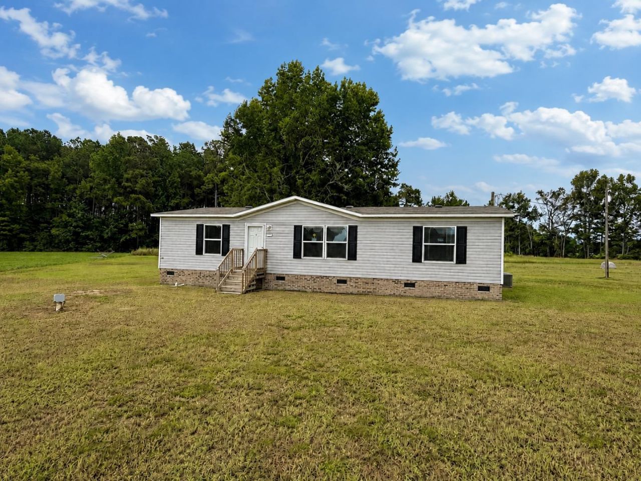 1112 Millers Rd.  Photo 4