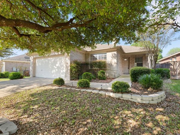 4423 Meadowside LN , Round Rock, TX 78665