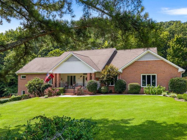 497 Cobblestone Creek Road, Cleveland, TN 37312