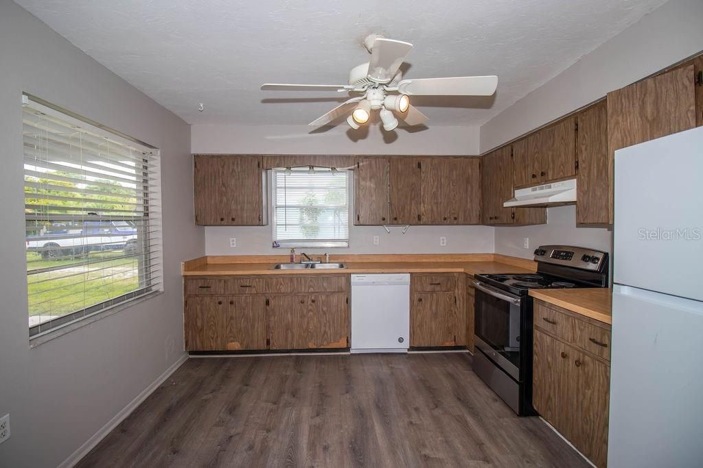 2809 47th Avenue W, Bradenton, FL 34207 Photo