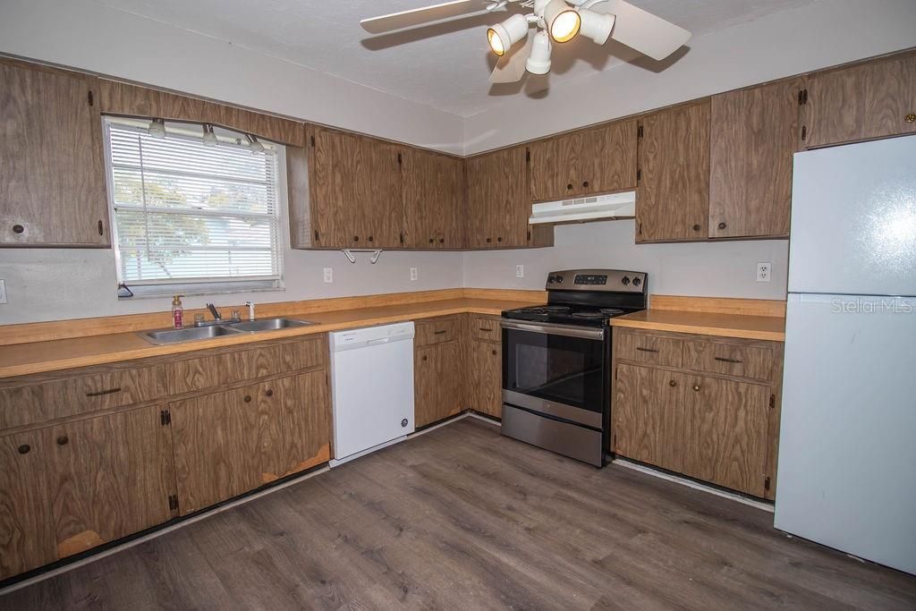 2809 47th Avenue W, Bradenton, FL 34207 Photo