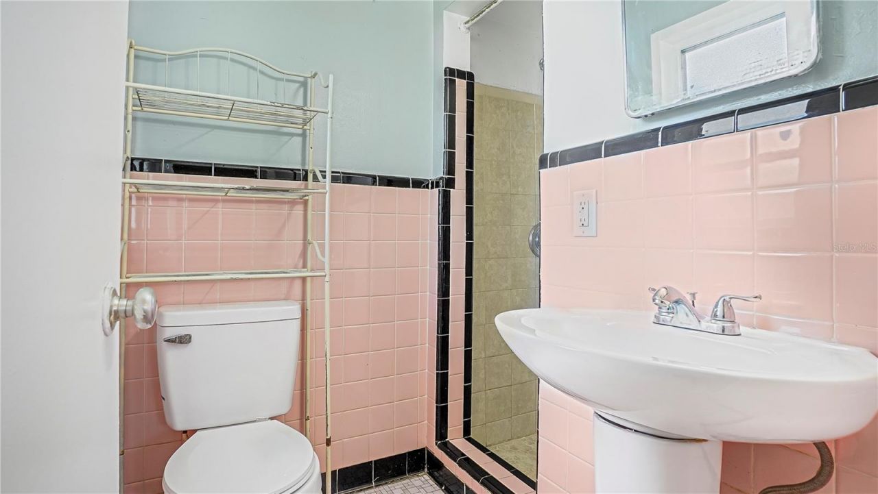5518 Riviera Drive, Orlando, FL 32808 Photo