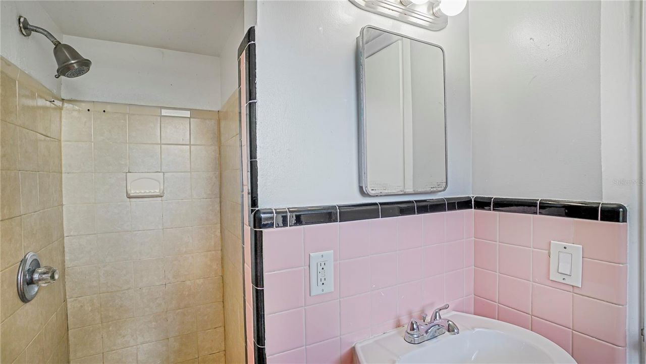 5518 Riviera Drive, Orlando, FL 32808 Photo