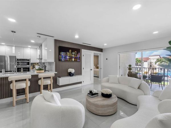 1180 NW 124TH PLACE , Unit 208, MIAMI, FL 33182