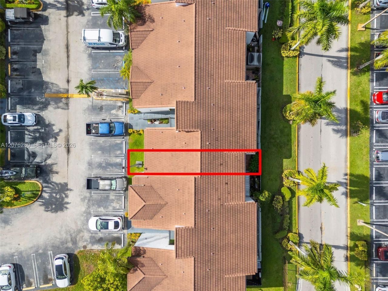 1180 NW 124th Place , Unit 208, Miami, FL 33182 Photo