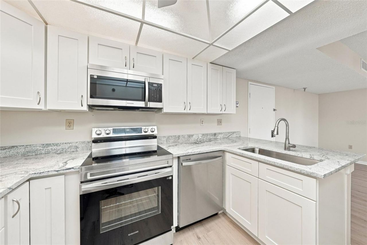 21405 Olean Boulevard , Unit 405, Port Charlotte, FL 33952 Photo