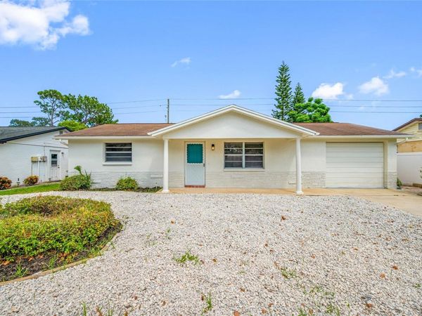 11724 PAIGE DRIVE , PORT RICHEY, FL 34668