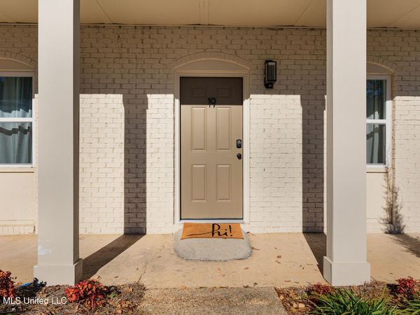 114 Ethel Circle, Ocean Springs, MS 39564