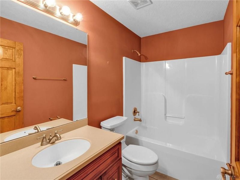 382 Sunset Drive, Carlisle, OH 45005 Photo 37