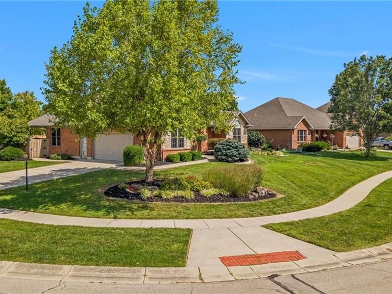 382 Sunset Drive, Carlisle, OH 45005 Photo 6