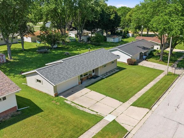 817 Rice Street, Horicon, WI 53032
