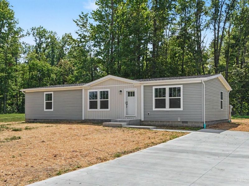 1724 Commissioners Way, Sterling Township, OH 45154 Photo 3
