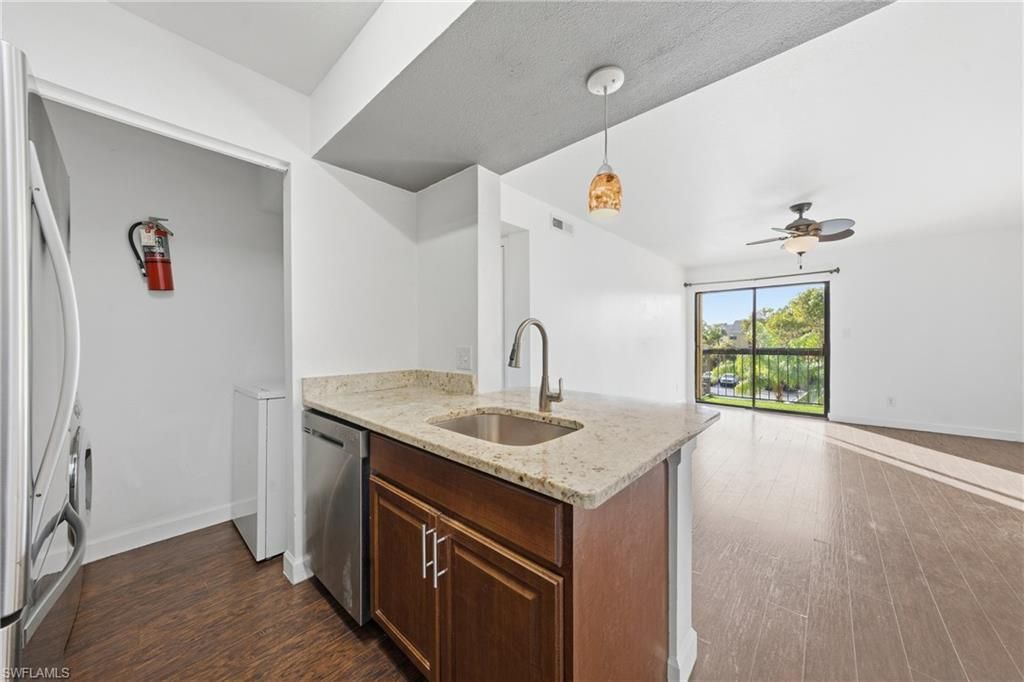 2925 Winkler Ave , Unit 920, Fort Myers, FL 33916 Photo