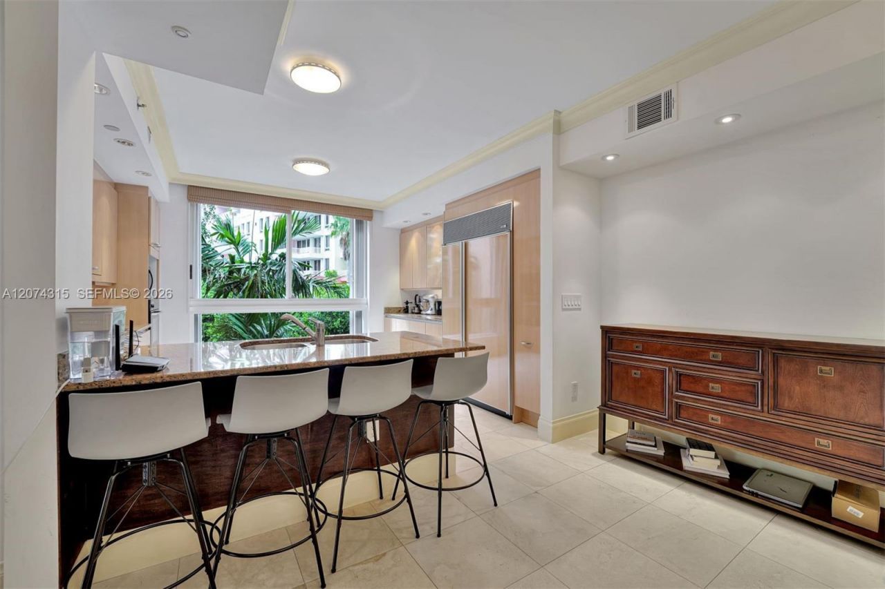 791 Crandon Blvd , Unit 301, Key Biscayne, FL 33149 Photo