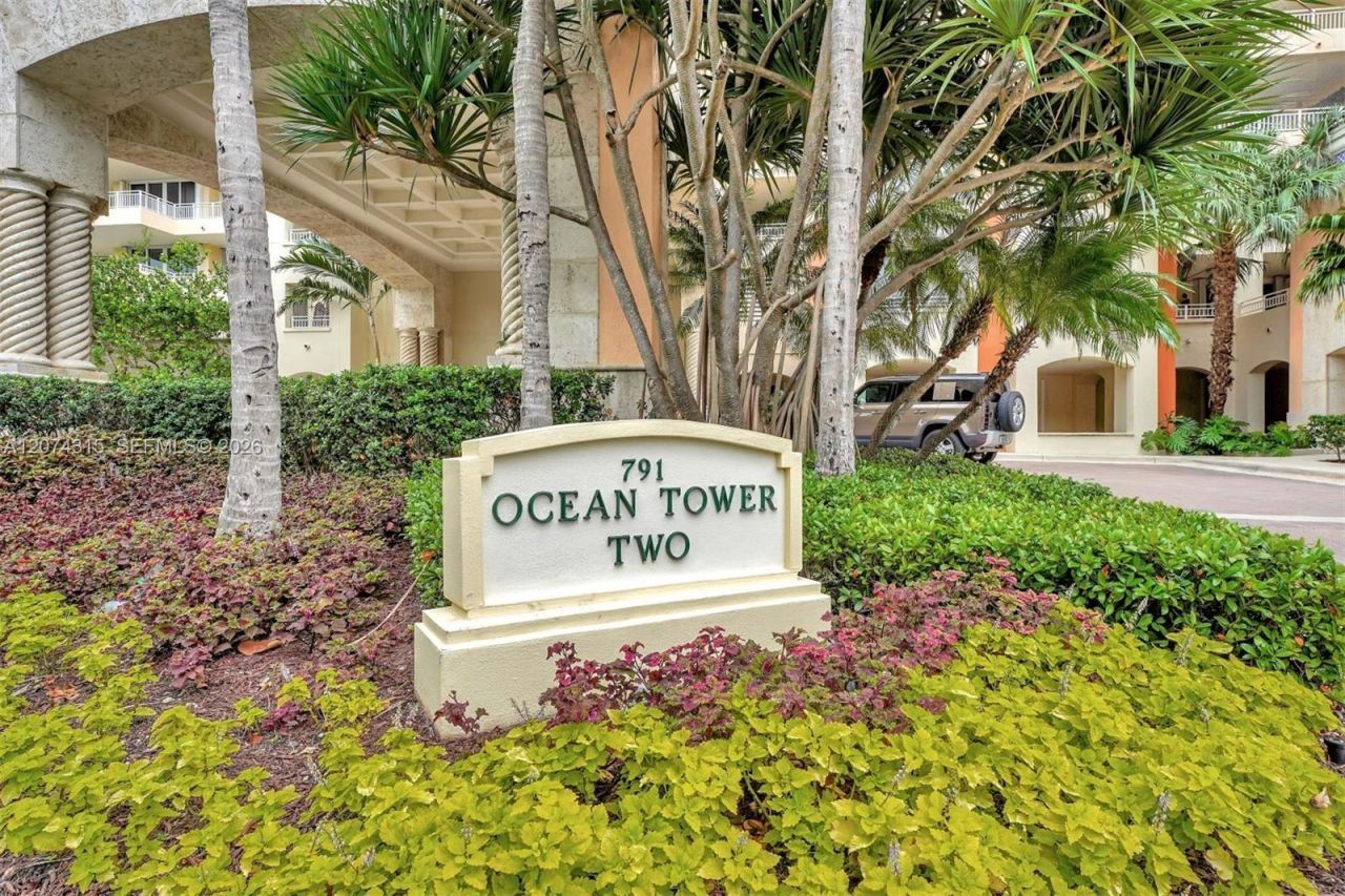 791 Crandon Blvd , Unit 301, Key Biscayne, FL 33149 Photo