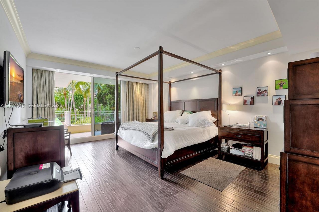 791 Crandon Blvd , Unit 301, Key Biscayne, FL 33149 Photo