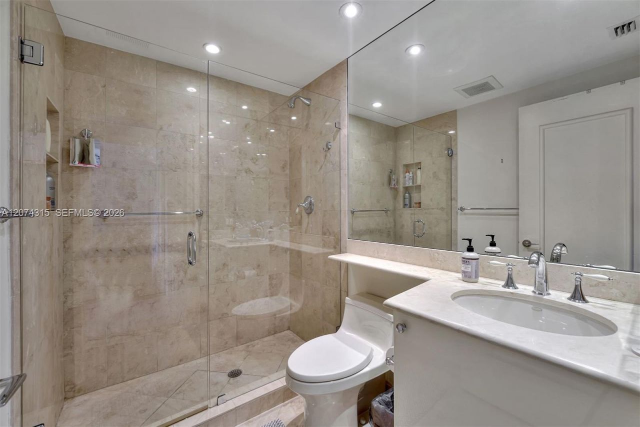 791 Crandon Blvd , Unit 301, Key Biscayne, FL 33149 Photo