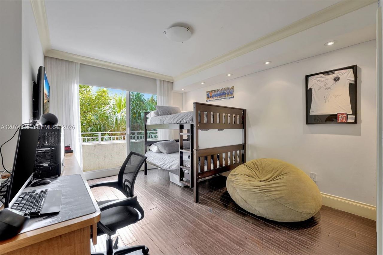791 Crandon Blvd , Unit 301, Key Biscayne, FL 33149 Photo
