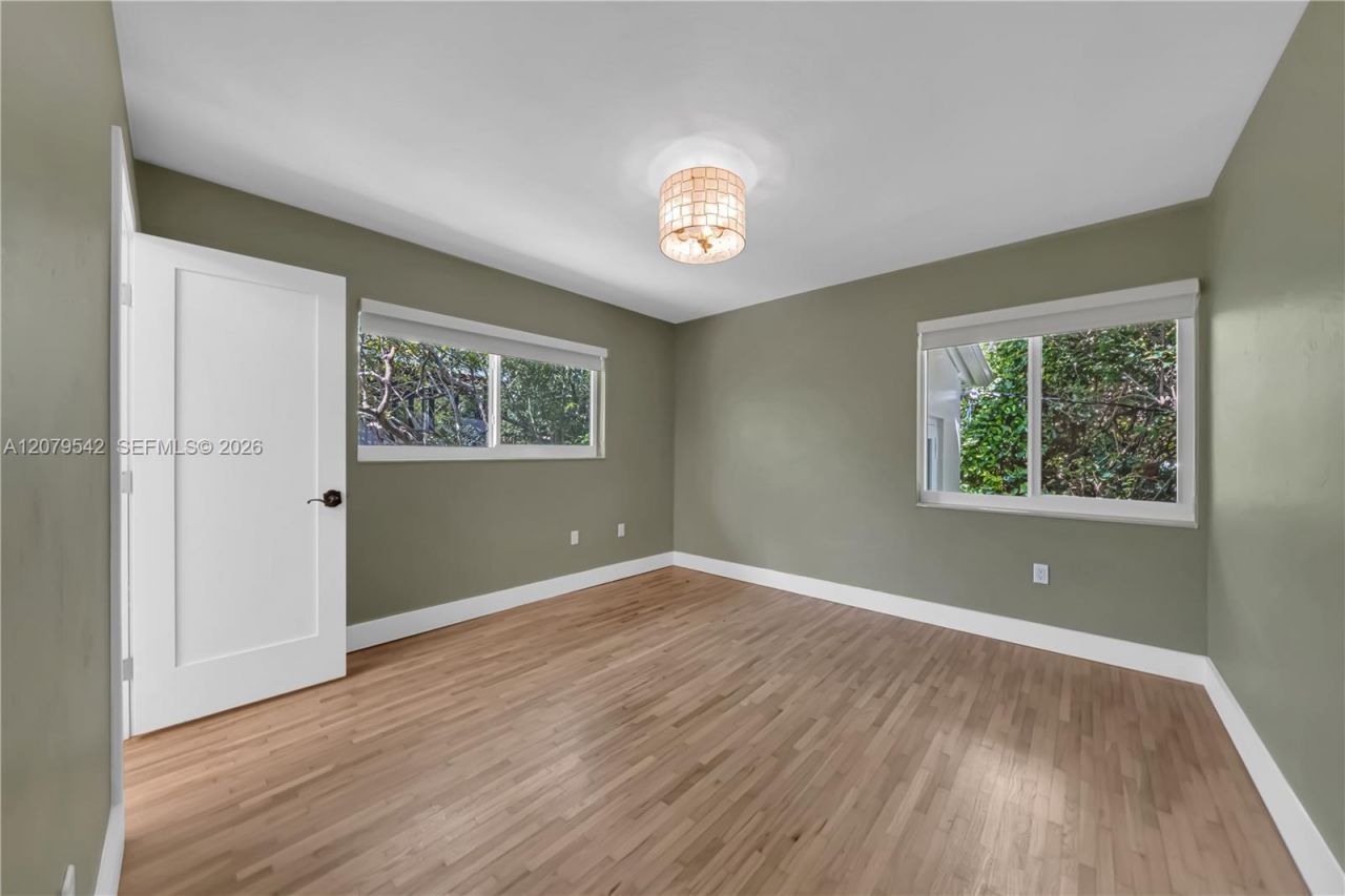 3145 Segovia St, Unit -, Coral Gables, FL 33134 Photo