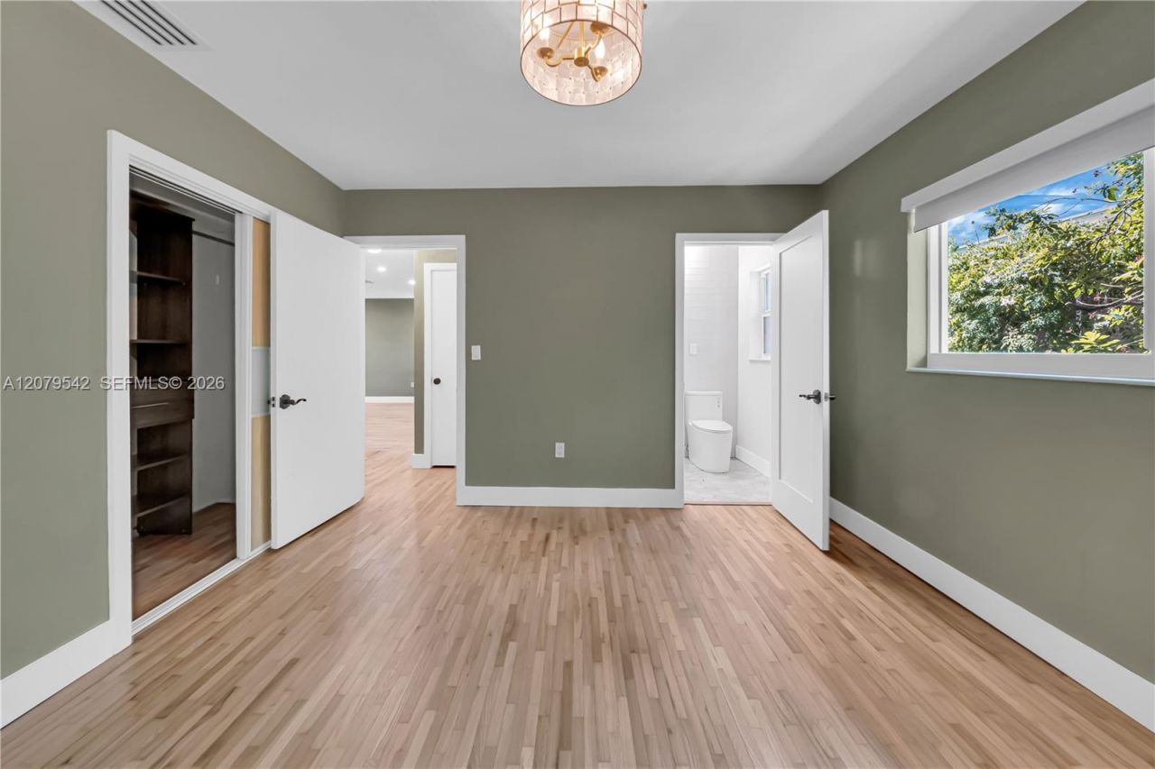 3145 Segovia St, Unit -, Coral Gables, FL 33134 Photo