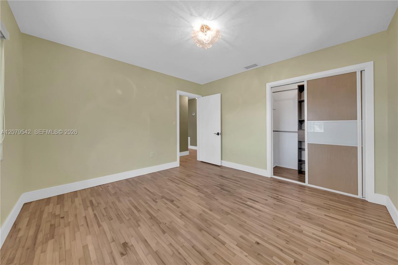 3145 Segovia St, Unit -, Coral Gables, FL 33134 Photo