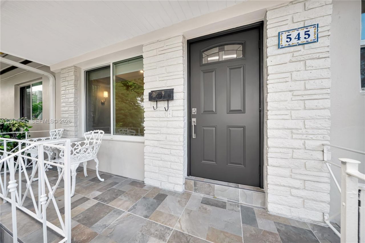3145 Segovia St, Unit -, Coral Gables, FL 33134 Photo