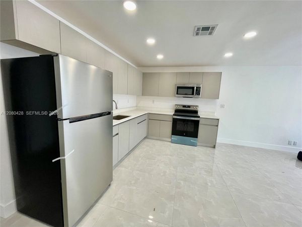 5800 NW 27th Ct , Unit 5800, Lauderhill, FL 33313