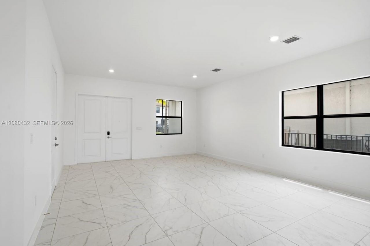 4308 SW 173rd Ave , Miramar, FL 33029 Photo