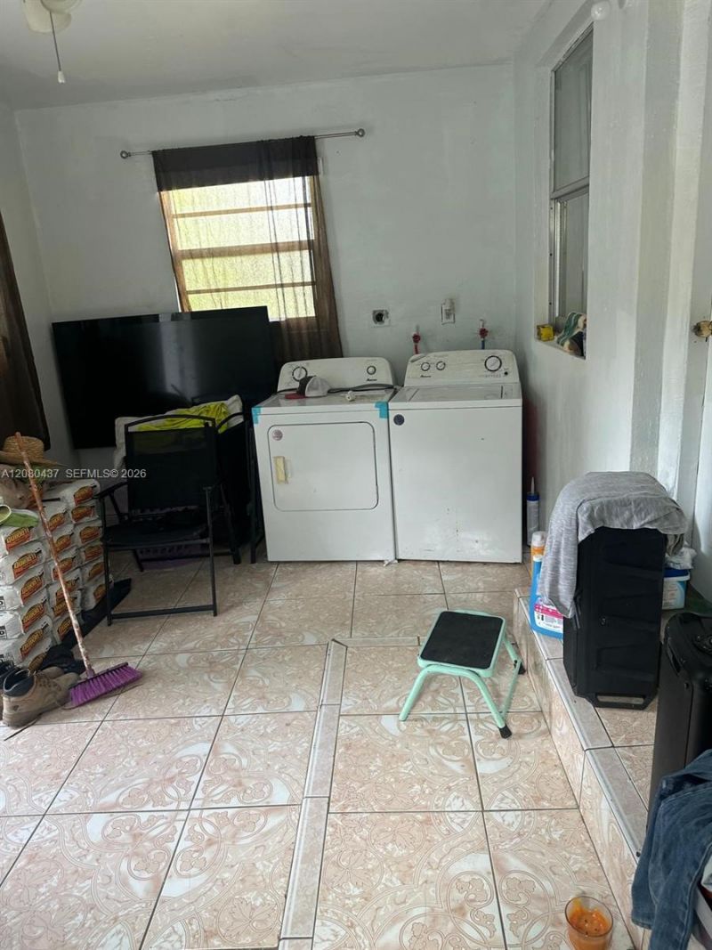 1500 NE 150th St, Miami, FL 33161 Photo