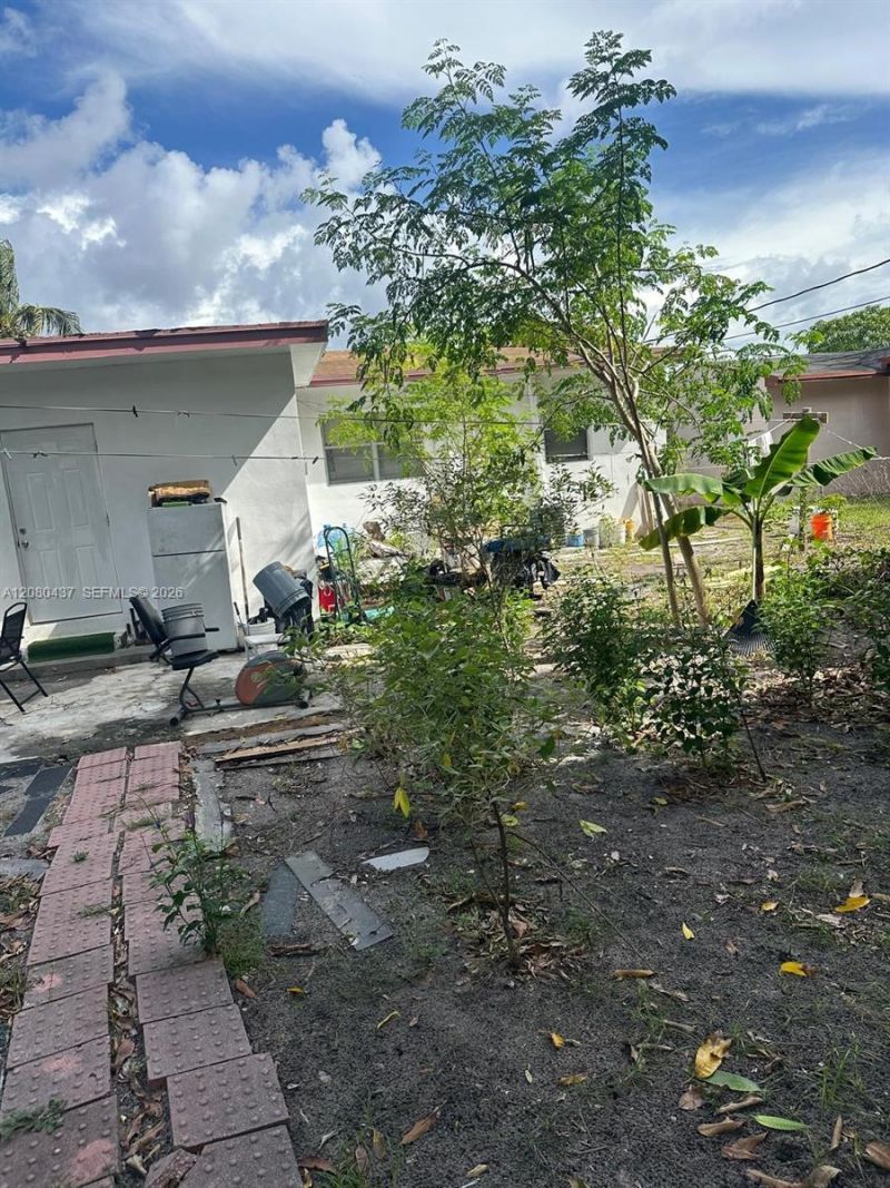 1500 NE 150th St, Miami, FL 33161 Photo