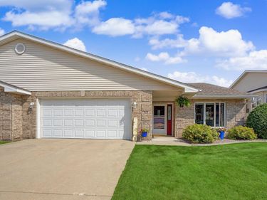 512 3rd Avenue NW, Byron, MN 55920