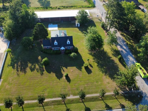 300 8th Ave. , Aynor, SC 29511