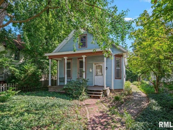 1304 N 3RD Street, Springfield, IL 62702