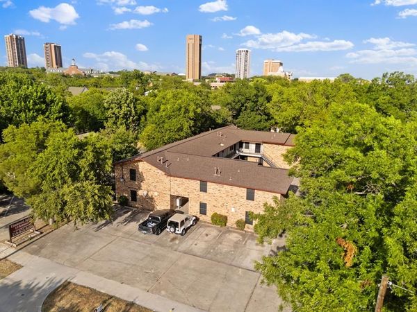 1108 N Elm Street, Unit 8, Denton, TX 76201