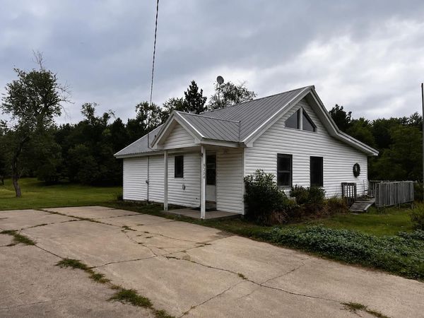 7204 Okemos Trail, Gaylord, MI 49735
