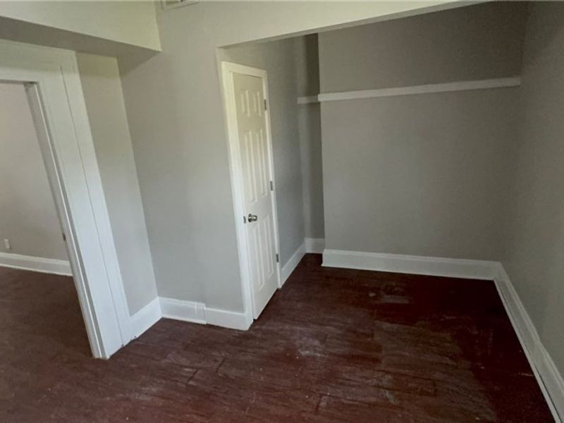 975 Parkwood Drive, Cleveland, OH 44108 Photo 24
