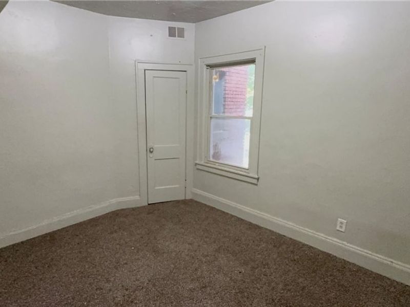 975 Parkwood Drive, Cleveland, OH 44108 Photo 29