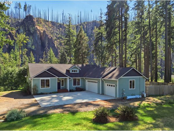 49380 MCKENZIE HWY, Vida, OR 97488