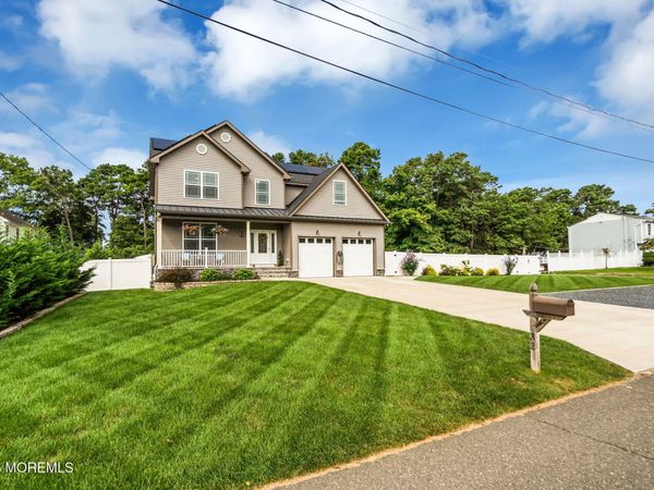 432 Nixon Avenue, Bayville, NJ 08721