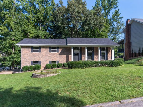 1634 Lakemont Drive, Hixson, TN 37343